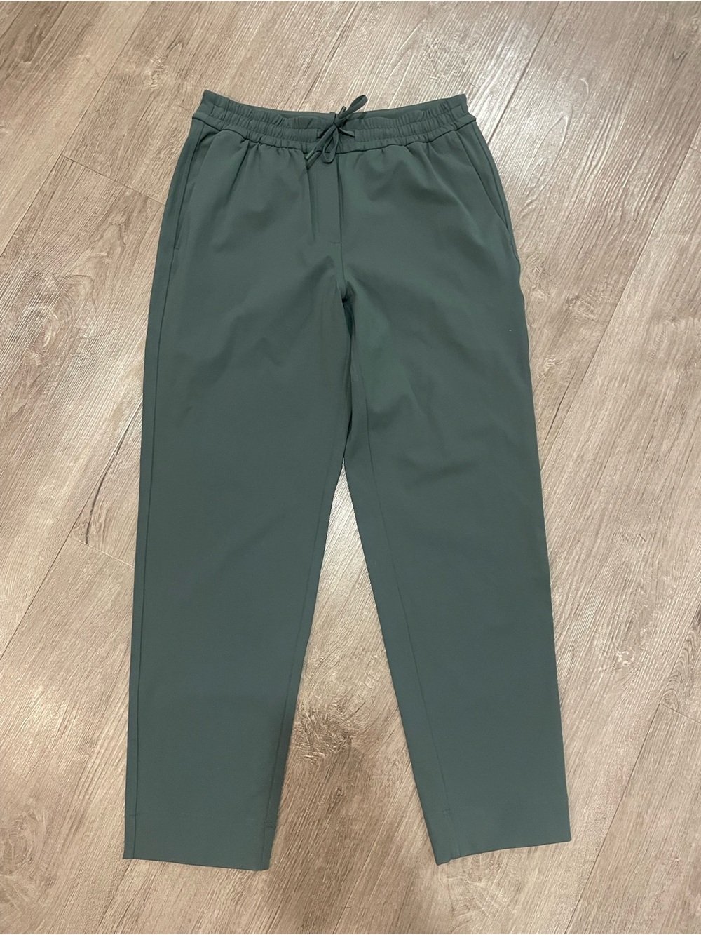 NWOT Lululemon Tapered-Leg Mid-Rise 7/8 Pant *Luxtreme in Dark Forest - Picture 10 of 10